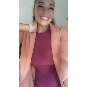 Meet your Posher, Crystal